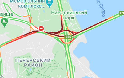 Пробки на мосту Патона.