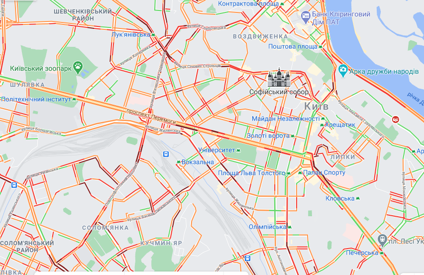 В центре Киева затруднено движение. Данные Google Maps