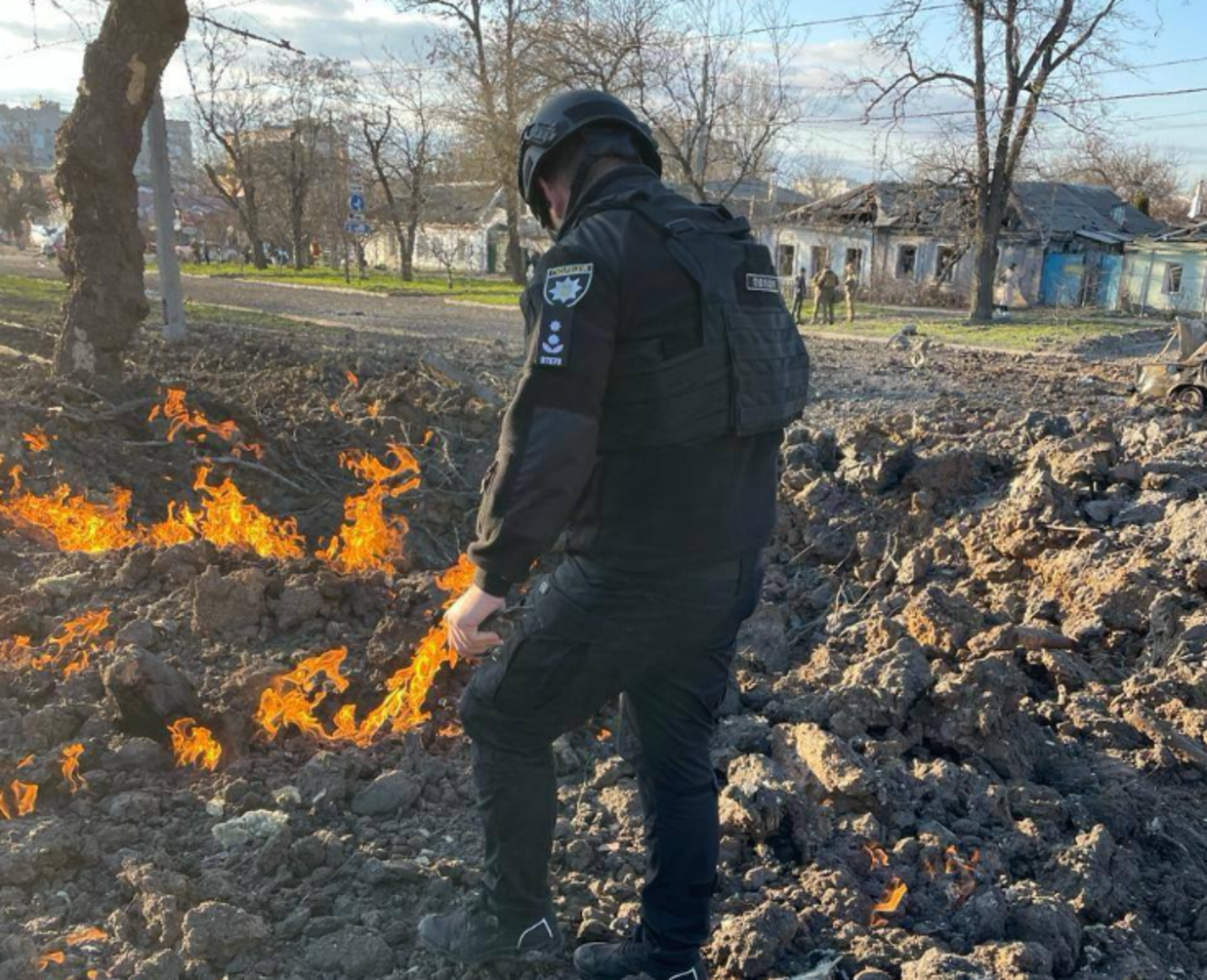 Наслідки атаки по Миколаєву. Фото: Національна поліція