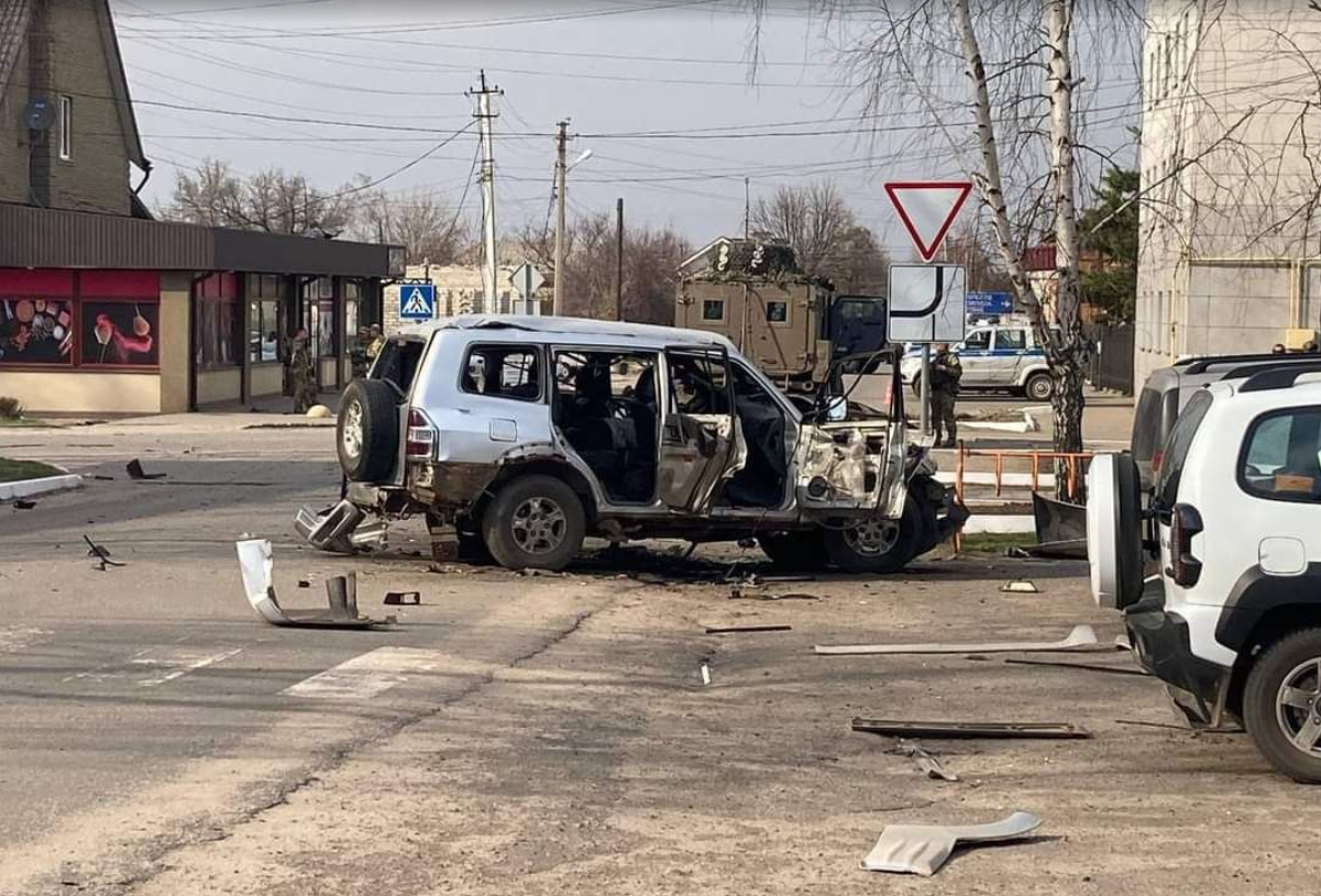 Підірване авто з колаборантом на Луганщині. Фото: t.me/luhanskaVTSA