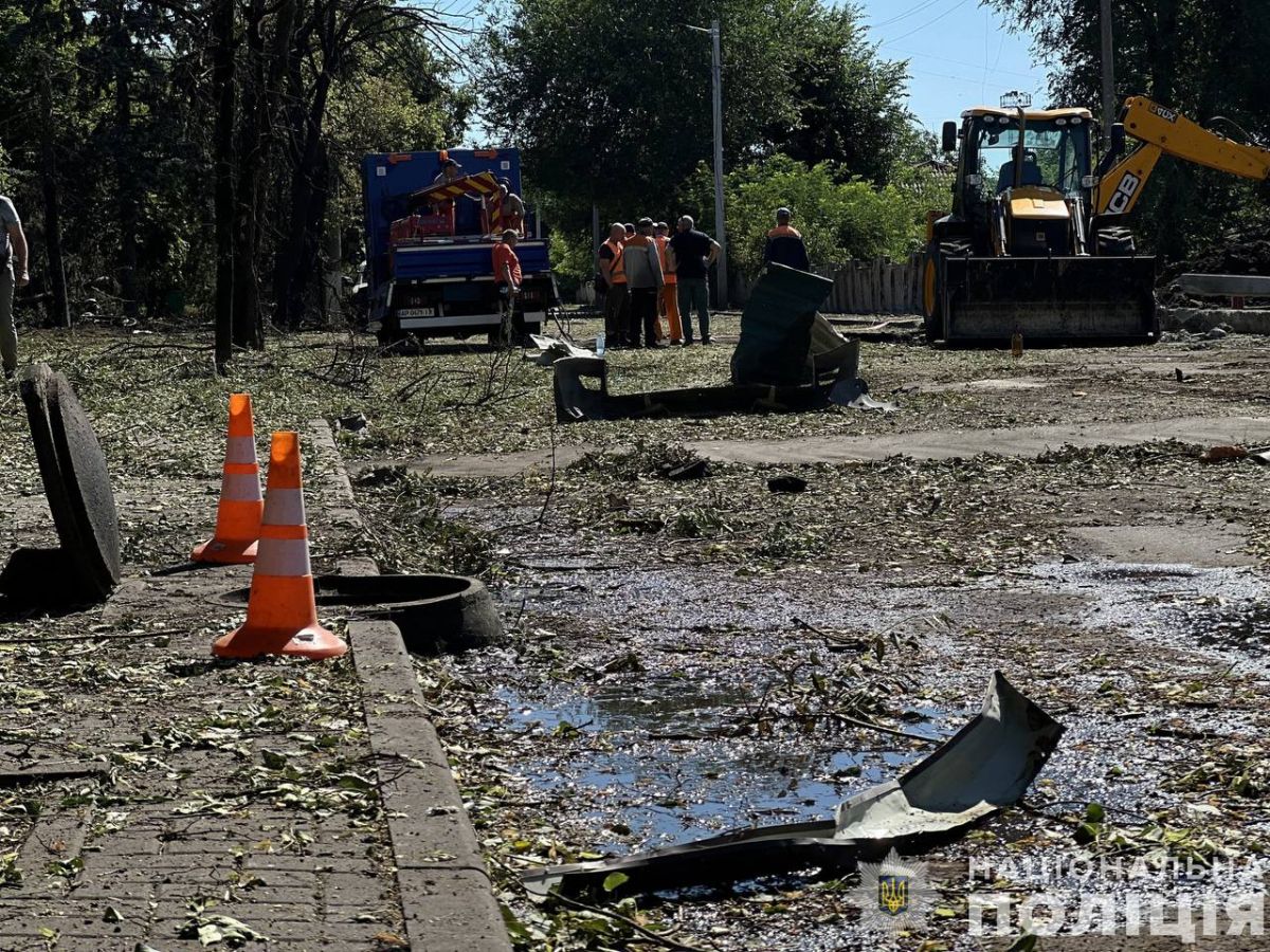 Elimination of the consequences of the enemy's attack on Vilniansk. Photo: National Police