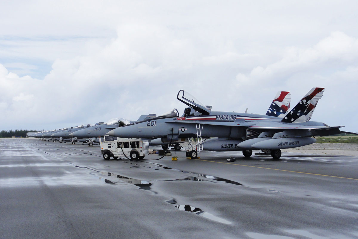 Палубные истребители-бомбардировщики F/A-18 Hornet. Фото: ВВС США