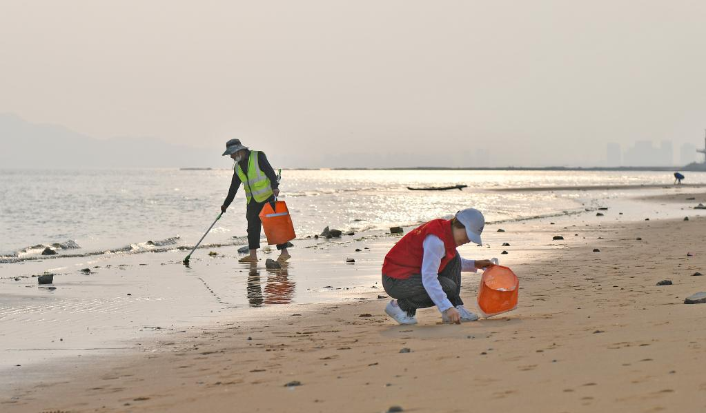 China prosecutes 1,597 for pollution crimes in H1. Photo by Xinhua.