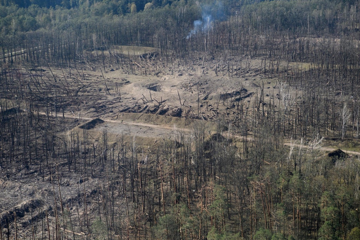 Наслідки пожежі на складах боєприпасів в Калинівці. Фото: facebook.com/volodymyrgroysman 