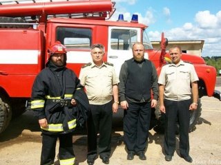 МЧС создало пожарную команду из монахов в Ровенской области.