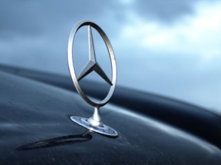 Mercedes має намір підтримати впровадження екотехнологій.